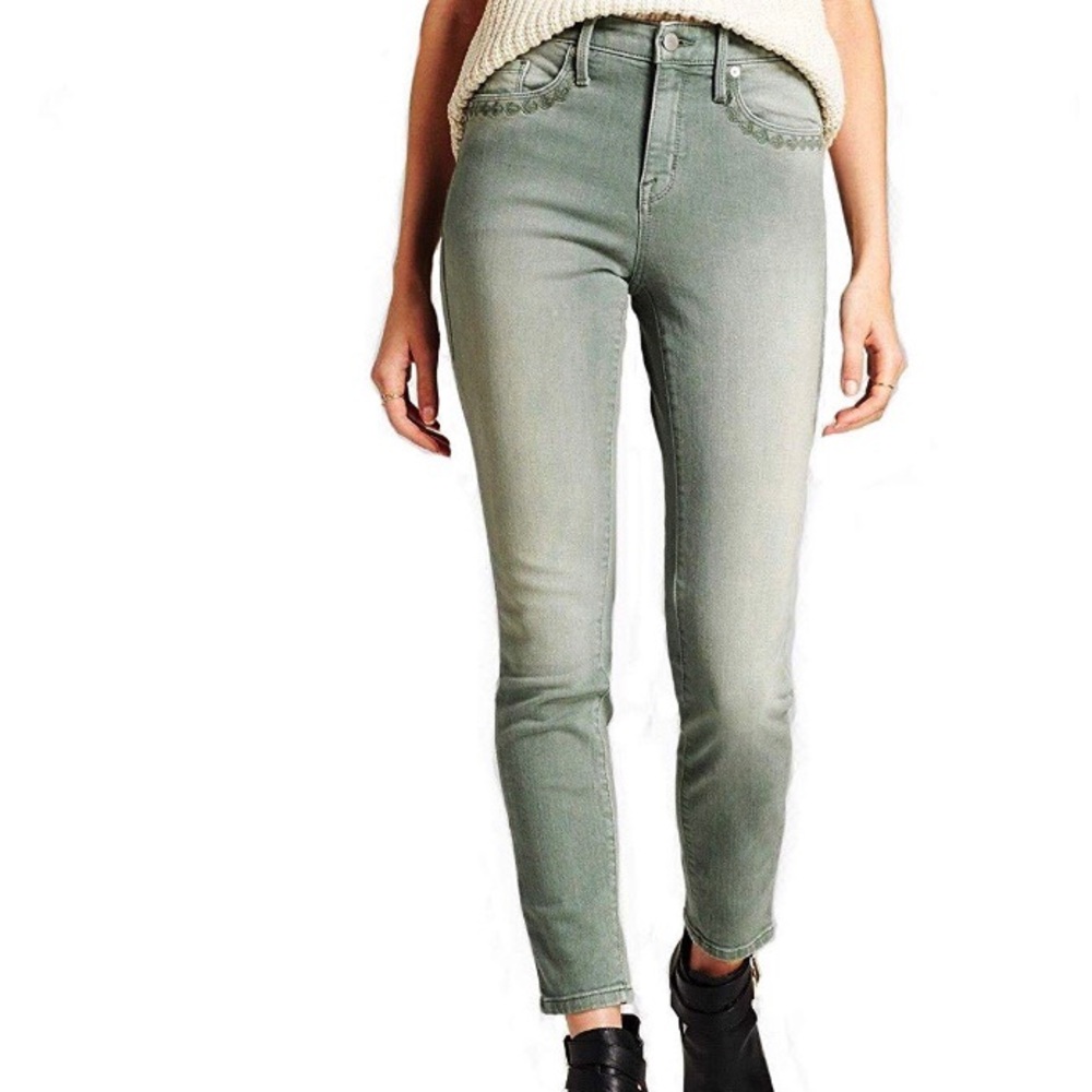 Mossimo High Rise Skinny Power Stretch Jean 00/24R